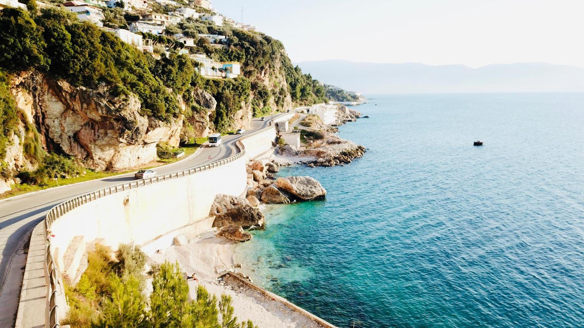 Diora'S Hotel And Apartments Vlore Exterior photo