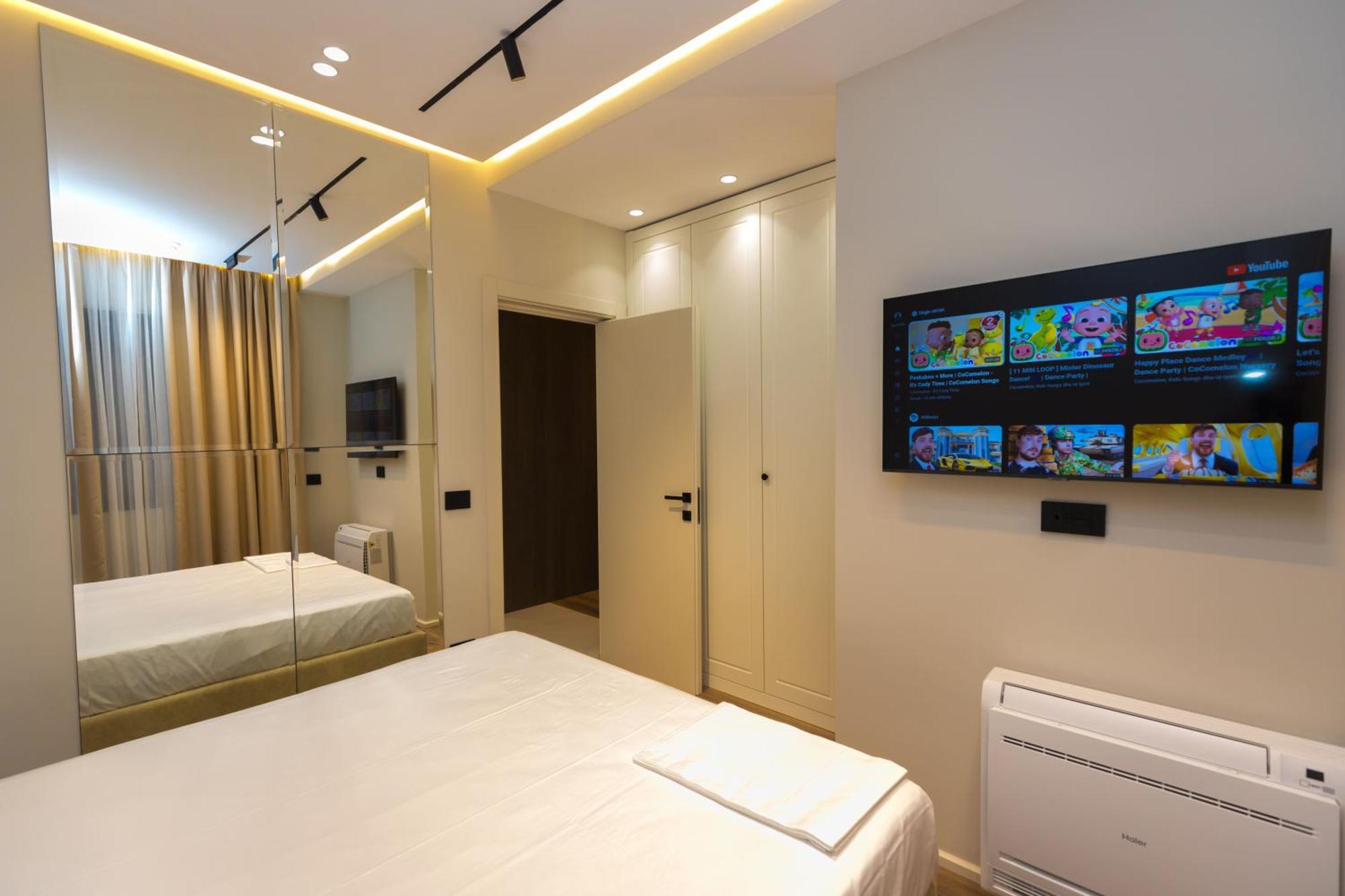 Diora'S Hotel And Apartments Vlore Room photo